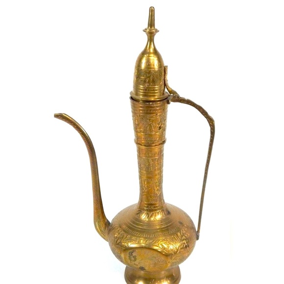 VINTAGE- BRASS Metal Tea pot with 5 glasses - Gold tone- Used - Picture 3 of 6